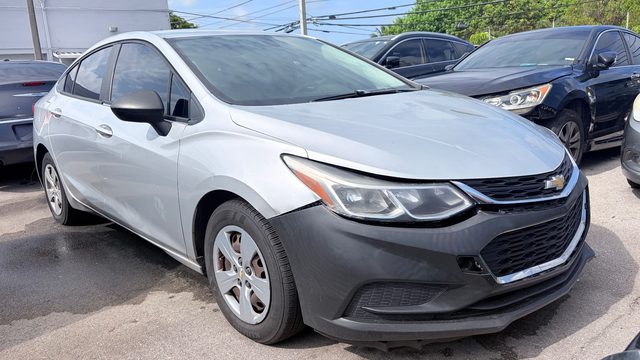 2018 Chevrolet Cruze LS FWD photo