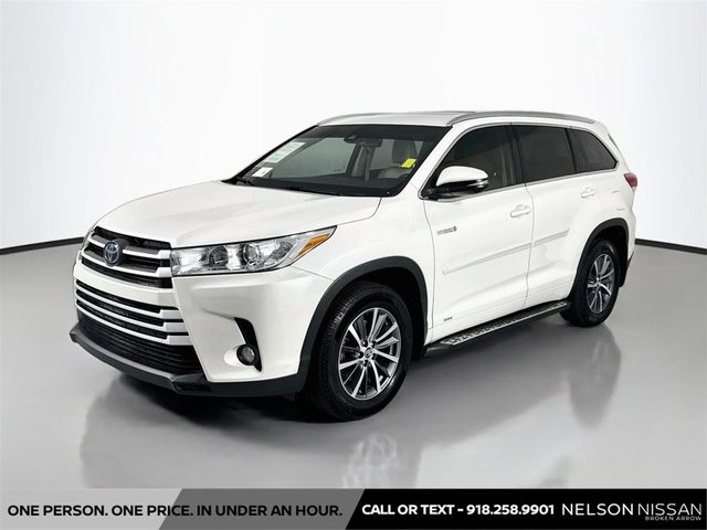 2018 Toyota Highlander Hybrid XLE AWD photo