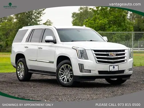 2018 Cadillac Escalade 4WD photo