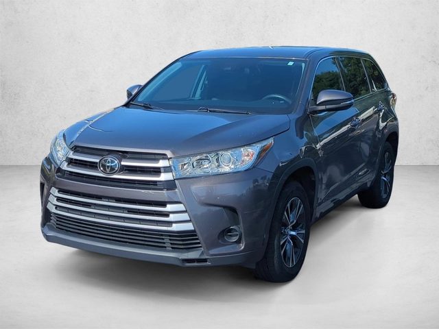 2018 Toyota Highlander LE FWD photo