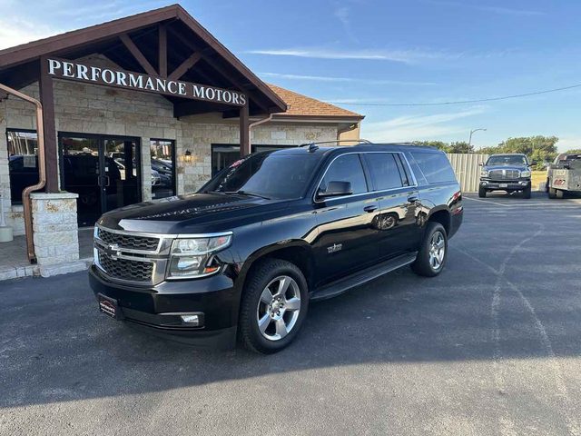 2018 Chevrolet Suburban LT RWD photo