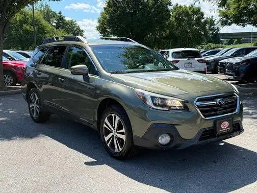 2018 Subaru Outback Limited AWD photo