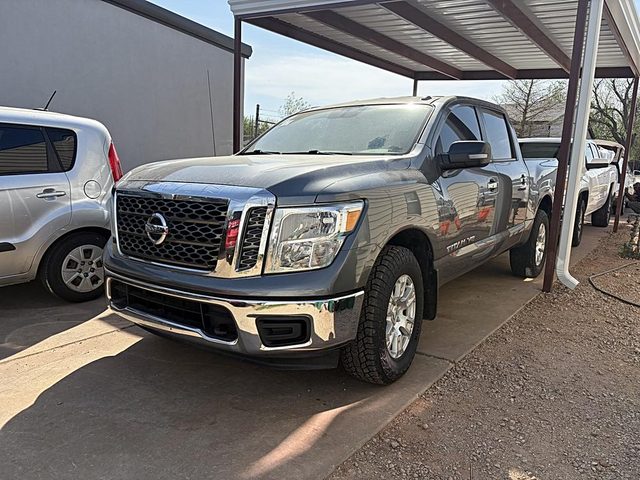 2018 Nissan Titan SV 4WD photo