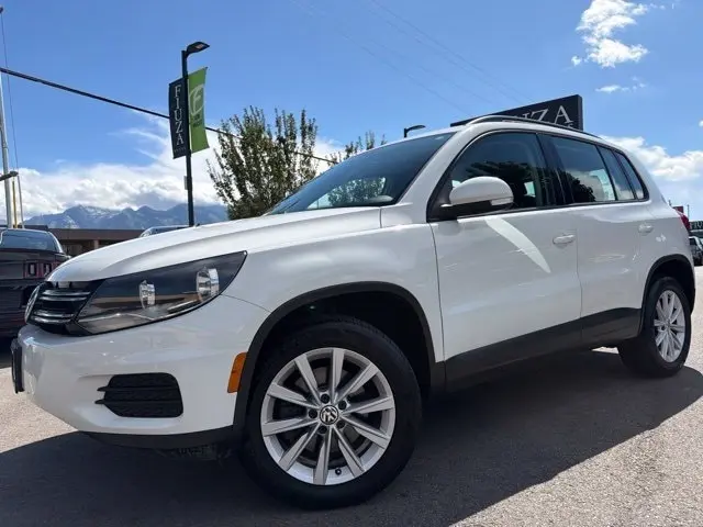 2017 Volkswagen Tiguan AWD photo