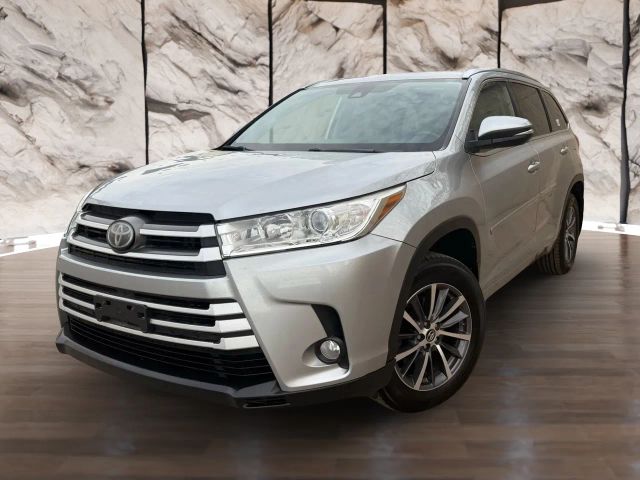 2018 Toyota Highlander XLE AWD photo