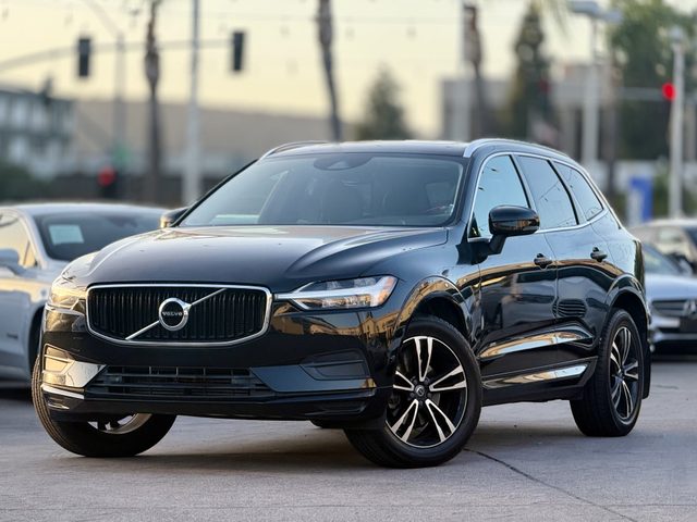 2018 Volvo XC60 Momentum AWD photo