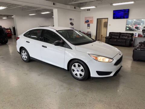 2018 Ford Focus S FWD photo