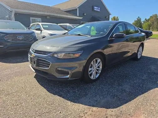 2017 Chevrolet Malibu LT FWD photo