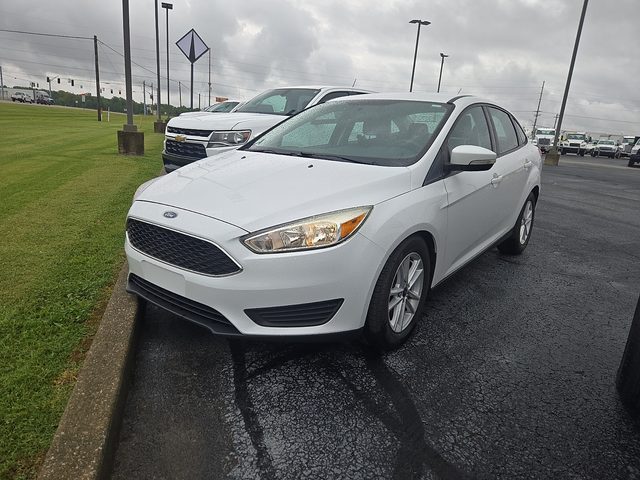 2018 Ford Focus SE FWD photo