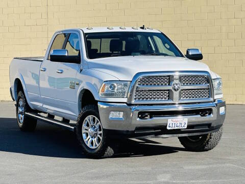 2018 Ram 3500 Laramie 4WD photo