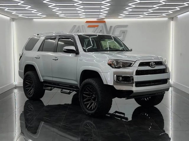 2018 Toyota 4Runner Limited 4WD photo