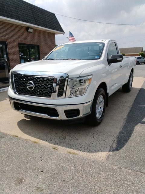 2018 Nissan Titan SV RWD photo
