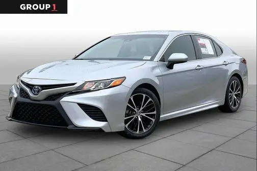 2018 Toyota Camry Hybrid SE FWD photo