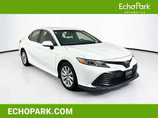 2018 Toyota Camry LE FWD photo