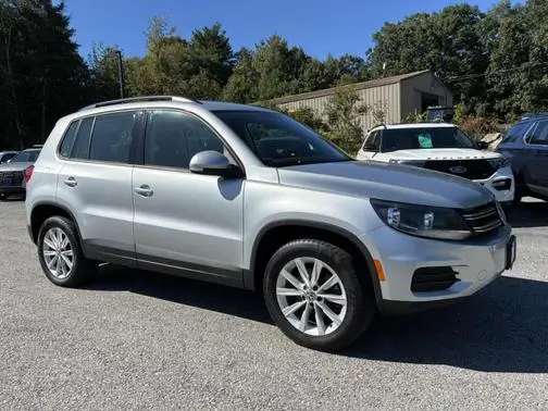 2018 Volkswagen Tiguan AWD photo