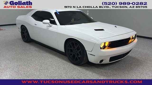 2017 Dodge Challenger R/T RWD photo