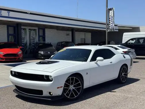 2018 Dodge Challenger 392 Hemi Scat Pack Shaker RWD photo