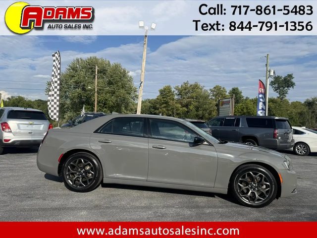 2018 Chrysler 300 Touring AWD photo