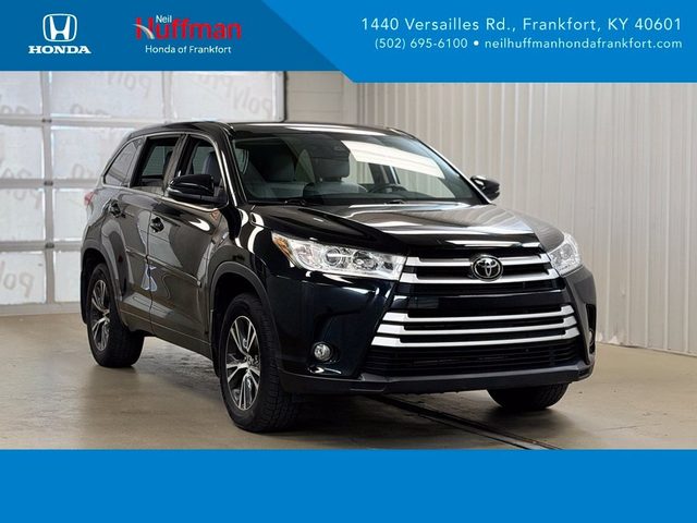 2018 Toyota Highlander LE Plus AWD photo