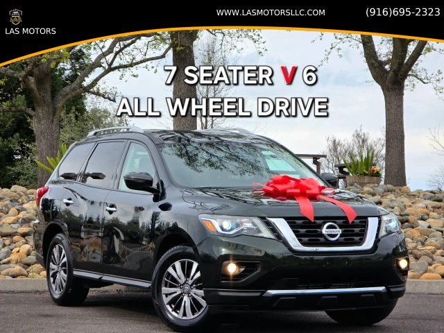 2018 Nissan Pathfinder SV 4WD photo