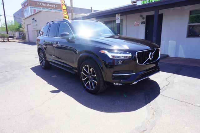 2018 Volvo XC90 Momentum AWD photo