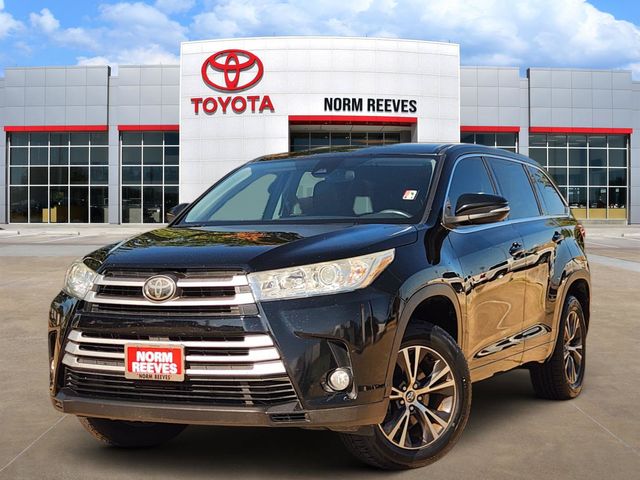 2018 Toyota Highlander LE Plus FWD photo