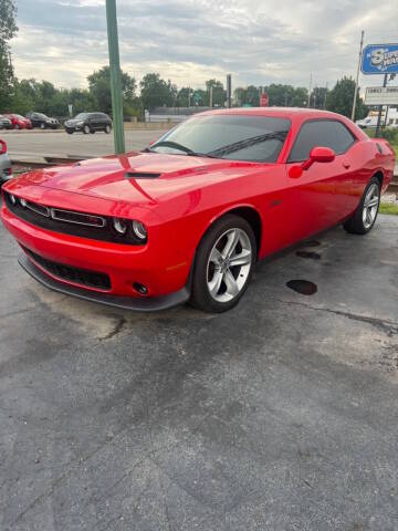 2018 Dodge Challenger R/T RWD photo