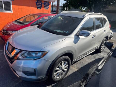 2017 Nissan Rogue SV AWD photo