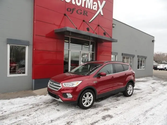 2018 Ford Escape SEL FWD photo