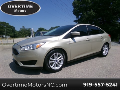 2018 Ford Focus SE FWD photo