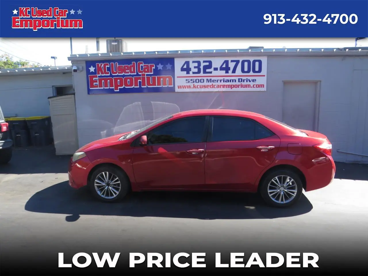2015 Toyota Corolla LE Plus FWD photo
