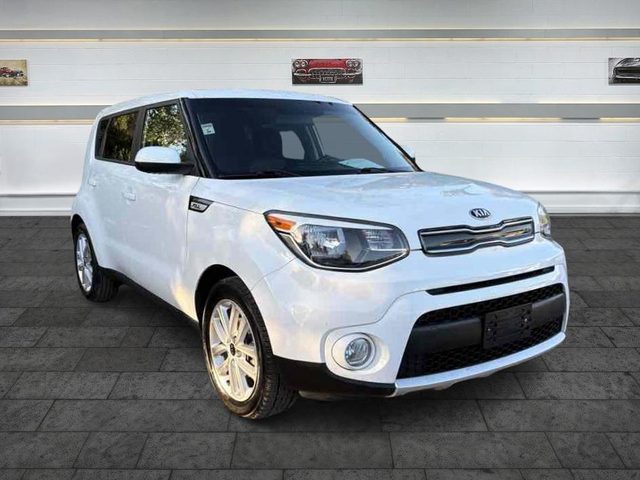 2018 Kia Soul + FWD photo