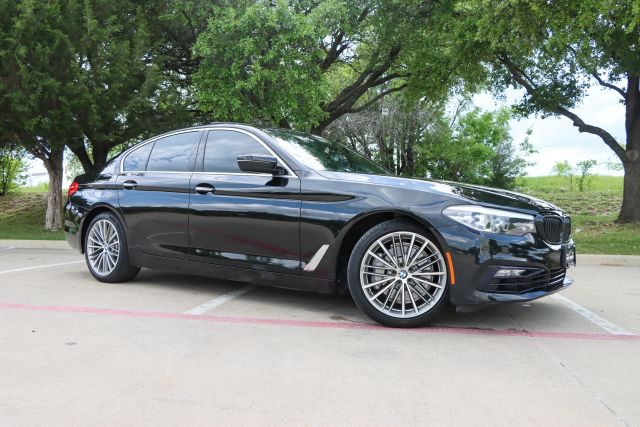 2018 BMW 5 Series 540i RWD photo