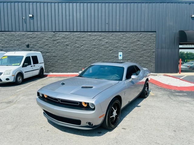 2015 Dodge Challenger SXT Plus RWD photo