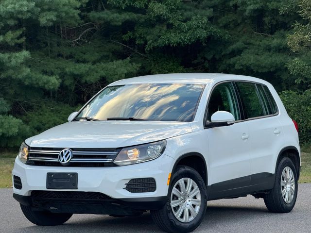2018 Volkswagen Tiguan FWD photo