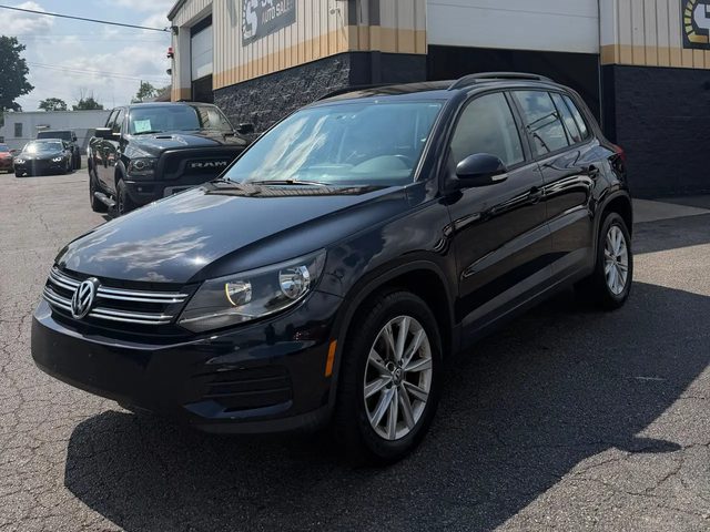 2018 Volkswagen Tiguan AWD photo