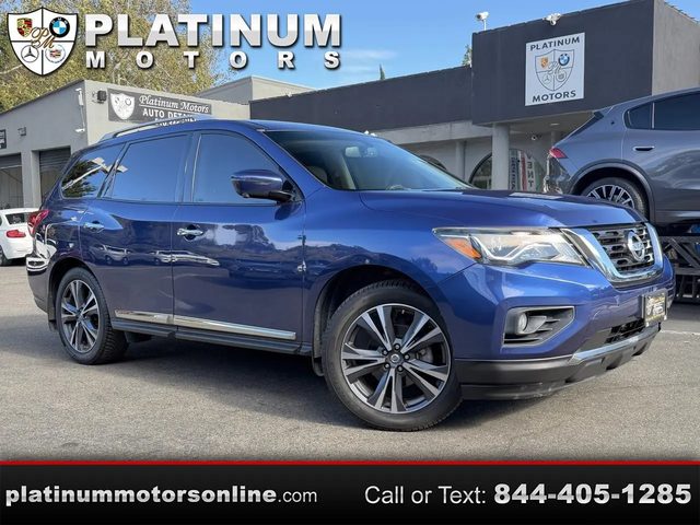 2018 Nissan Pathfinder Platinum 4WD photo