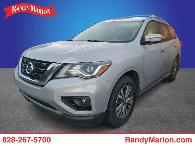 2018 Nissan Pathfinder SV FWD photo