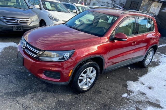 2016 Volkswagen Tiguan S AWD photo