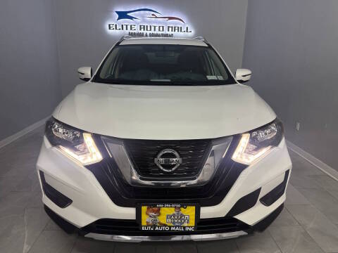 2017 Nissan Rogue SV FWD photo