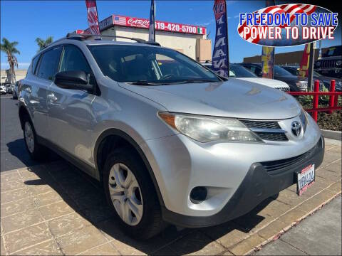 2015 Toyota RAV4 LE FWD photo