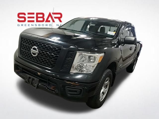 2018 Nissan Titan S 4WD photo