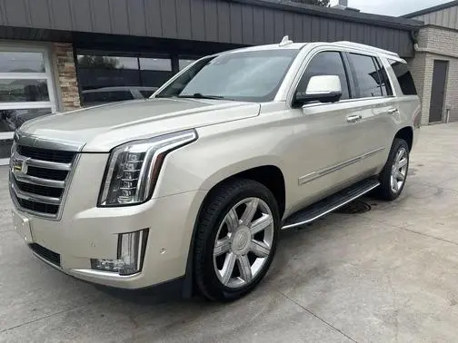 2017 Cadillac Escalade Luxury 4WD photo