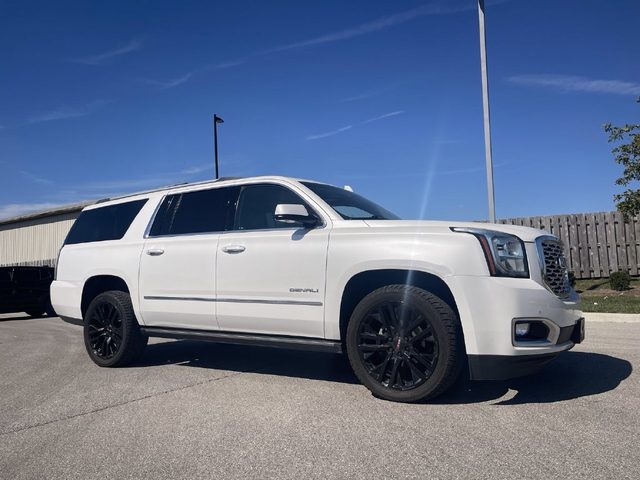 2018 GMC Yukon XL Denali 4WD photo