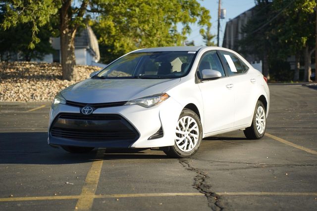 2017 Toyota Corolla LE FWD photo