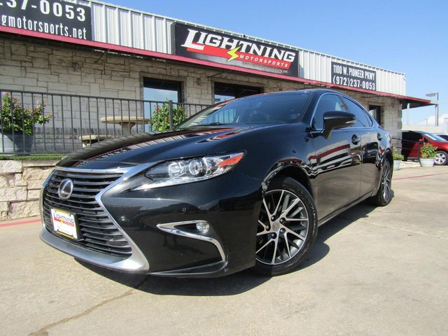2016 Lexus ES FWD photo