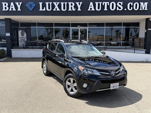 2015 Toyota RAV4 XLE FWD photo