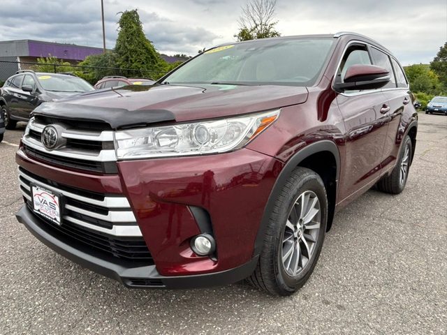 2018 Toyota Highlander XLE AWD photo