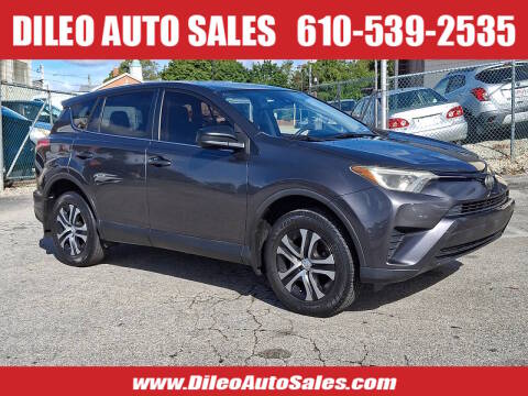 2018 Toyota RAV4 LE AWD photo