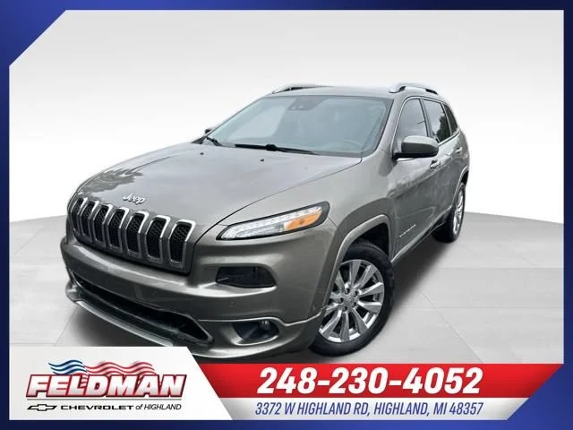 2017 Jeep Cherokee Overland FWD photo